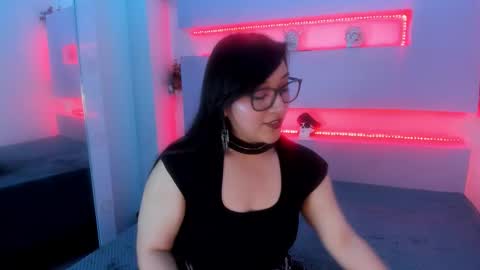 skye_bluee_ online show from 1, 10, 2025