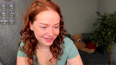 Snapshot of skye_shy chatting on 21, 12, 2024 Skye online show from 21, 12, 2024