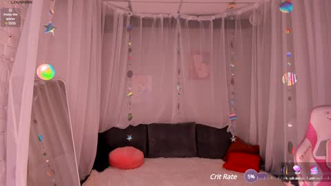 Snapshot of skye_shy chatting on 6, 2, 2025 Skye online show from 6, 2, 2025
