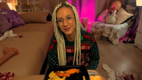 Snapshot of skyewavy chatting on 27, 12, 2024 online show from 27, 12, 2024