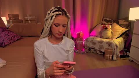 Snapshot of skyewavy chatting on 3, 1, 2025 online show from 3, 1, 2025