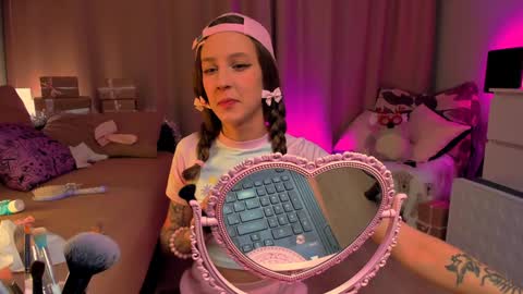Snapshot of skyewavy chatting on 4, 1, 2025 online show from 4, 1, 2025