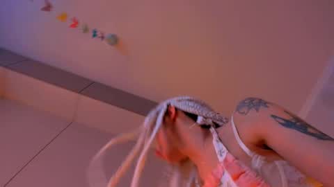 Snapshot of skyewavy chatting on 15, 2, 2025 online show from 15, 2, 2025