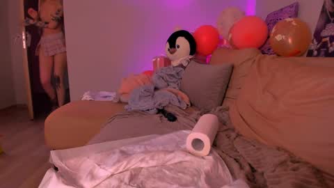 Snapshot of skyewavy chatting on 26, 2, 2025 online show from 26, 2, 2025