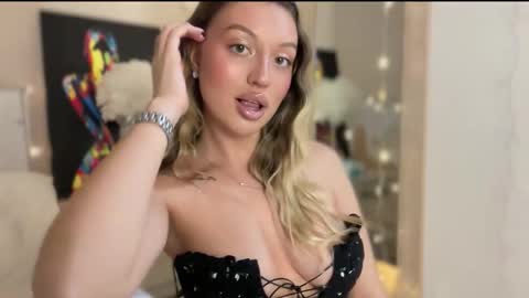 GARRY AND SOPHIA online show from 18, 12, 2025