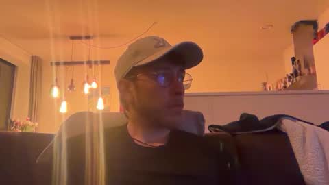 skyisthelimit1995 online show from 25, 3, 2026