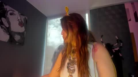 Snapshot of skylar__desire chatting on 14, 10, 2025 skylar__desire online show from 14, 10, 2025