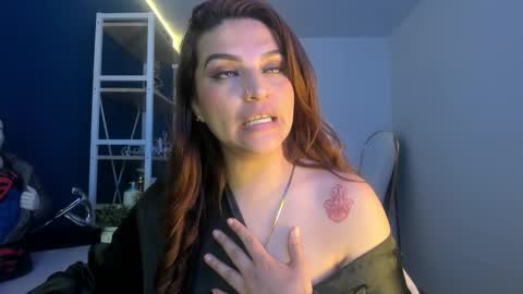 Snapshot of skylar__desire chatting on 18, 10, 2025 skylar__desire online show from 18, 10, 2025