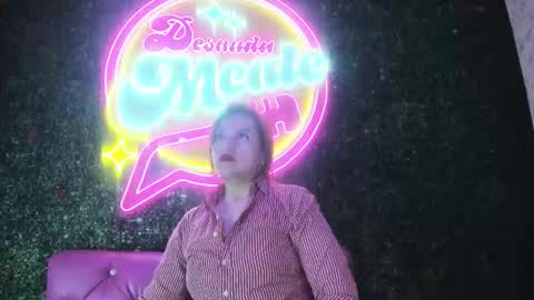 Snapshot of skylar__desire chatting on 20, 10, 2025 skylar__desire online show from 20, 10, 2025