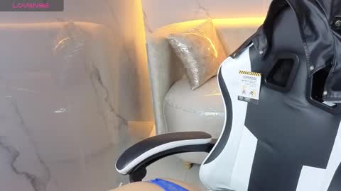 Snapshot of skyler_gracee_tx chatting on 14, 10, 2025 Live 800am 200pm COLOMBIAN HOUR online show from 14, 10, 2025