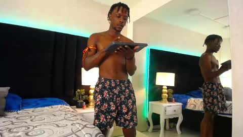 Snapshot of skylerbigxxx chatting on 14, 4, 2026 SKYLERBIGXXX online show from 14, 4, 2026