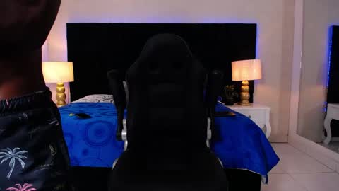 Snapshot of skylerbigxxx chatting on 26, 4, 2026 SKYLERBIGXXX online show from 26, 4, 2026