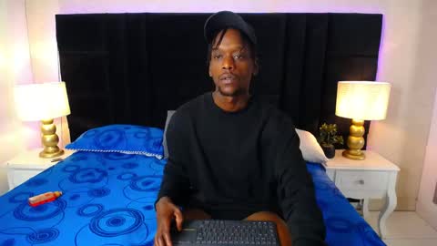 Snapshot of skylerbigxxx chatting on 12, 5, 2026 SKYLERBIGXXX online show from 12, 5, 2026