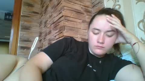 Snapshot of skyressie333 chatting on 11, 10, 2025 skyressie333 online show from 11, 10, 2025