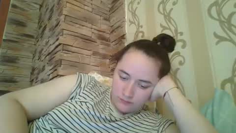 Snapshot of skyressie333 chatting on 19, 10, 2025 skyressie333 online show from 19, 10, 2025