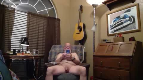 Snapshot of sladeisnaked chatting on 1, 2, 2026 sladeisnaked online show from 1, 2, 2026