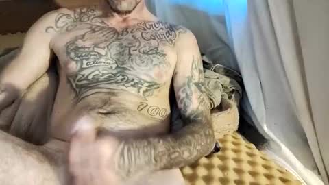 Snapshot of slangincock69 chatting on 27, 12, 2024 SexyMFSlangincock69FYPM online show from 27, 12, 2024