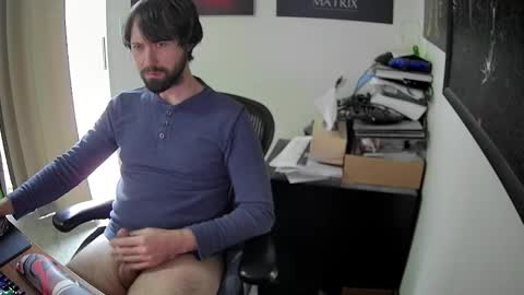 Snapshot of slave2pussy chatting on 3, 3, 2025 slave2pussy online show from 3, 3, 2025