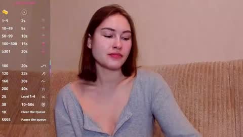 Snapshot of sleeeepy_af chatting on 6, 4, 2026 Alice online show from 6, 4, 2026