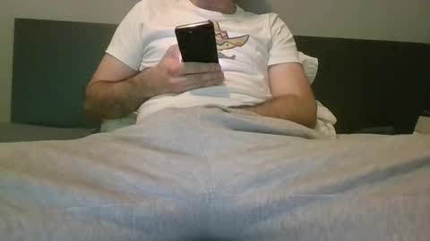 sleepless19 online show from 15, 3, 2026