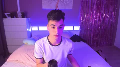 Snapshot of slendy_knox chatting on 17, 2, 2026 Slendy online show from 17, 2, 2026