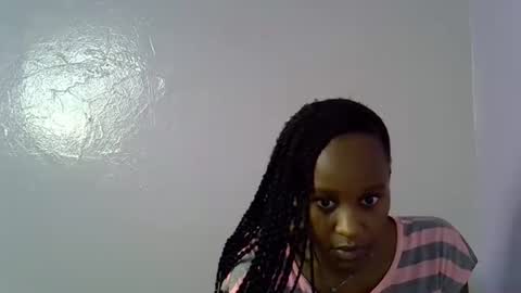 Snapshot of slim_alicia chatting on 4, 10, 2025 Alicia online show from 4, 10, 2025