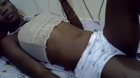 Snapshot of slim_kiteey chatting on 22, 6, 2026 slim_kiteey online show from 22, 6, 2026