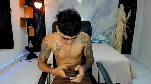 Snapshot of slim_master12 chatting on 19, 4, 2026 slim_master12 online show from 19, 4, 2026