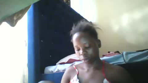 slim_petite_ebony online show from 13, 5, 2026