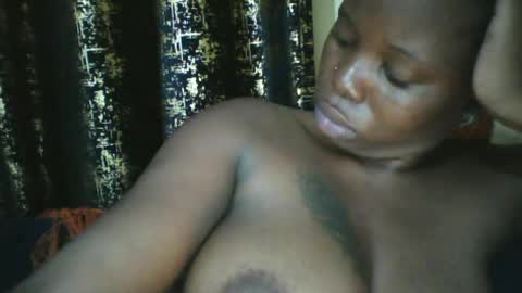 Snapshot of slim_petite_ebony chatting on 13, 6, 2026 slim_petite_ebony online show from 13, 6, 2026