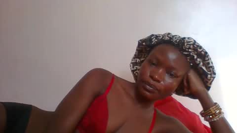 Snapshot of slimdiva chatting on 15, 10, 2025 slimdiva online show from 15, 10, 2025