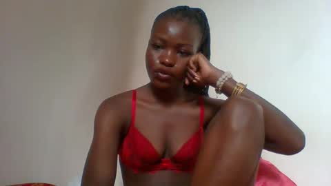 Snapshot of slimdiva chatting on 5, 11, 2025 slimdiva online show from 5, 11, 2025