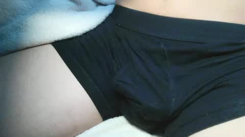 Snapshot of slimhungyvng chatting on 14, 6, 2026 slimhungyvng online show from 14, 6, 2026