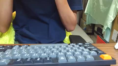 Snapshot of slimslimxxx chatting on 9, 4, 2026 slimslimxxx online show from 9, 4, 2026