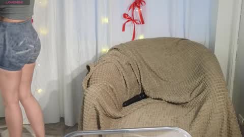 Emilia online show from 19, 12, 2025