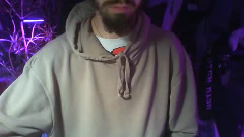 Snapshot of slowsportnaked chatting on 14, 11, 2025 slowsportnaked online show from 14, 11, 2025