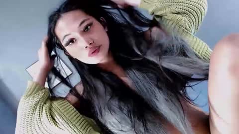 slut4attention online show from 25, 5, 2026