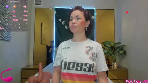 Snapshot of slut_milf4u chatting on 17, 12, 2024 Paola online show from 17, 12, 2024