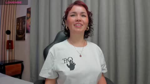 Snapshot of slut_milf4u chatting on 25, 1, 2025 Paola online show from 25, 1, 2025