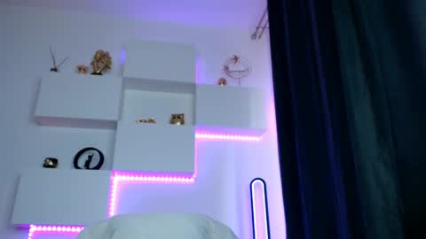 Snapshot of slut_tattoogirl chatting on 18, 4, 2026 Ariana online show from 18, 4, 2026