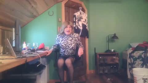 Snapshot of slutjennifertransxx chatting on 12, 9, 2025 slutjennifertransxx online show from 12, 9, 2025