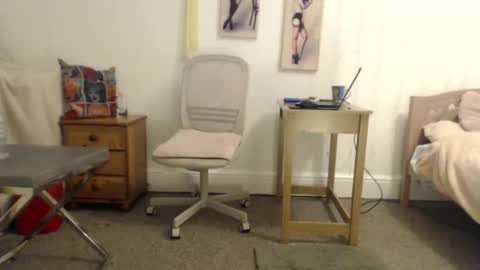 Slut Suzy online show from 27, 1, 2025