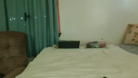 Snapshot of sluttamer72 chatting on 27, 4, 2026 Jade and Thomas online show from 27, 4, 2026