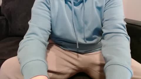 slutty_college_couple online show from 19, 12, 2024