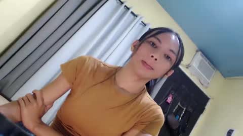 Snapshot of sluttychie chatting on 5, 3, 2026 CHIE CHIE online show from 5, 3, 2026