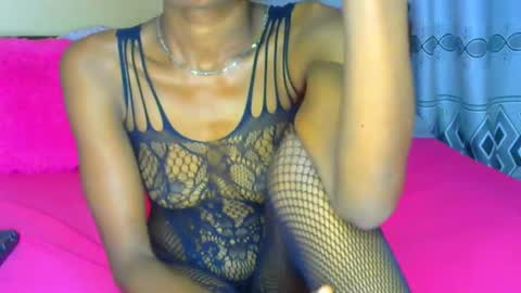 Snapshot of sluttysam_ chatting on 6, 2, 2026 Sexyslutt online show from 6, 2, 2026