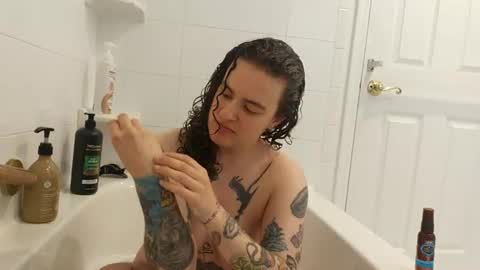 Snapshot of sluttysuzie17 chatting on 21, 6, 2026 SluttySuzie17 online show from 21, 6, 2026
