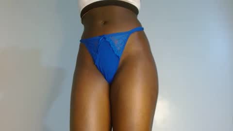 Snapshot of sly_rose chatting on 27, 10, 2025 sly_rose online show from 27, 10, 2025