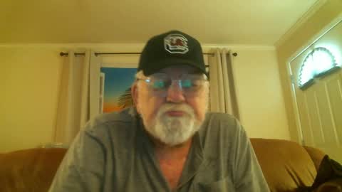 Snapshot of slydevil_sc chatting on 4, 10, 2025 Sly online show from 4, 10, 2025