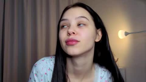 Lily online show from 4, 2, 2026